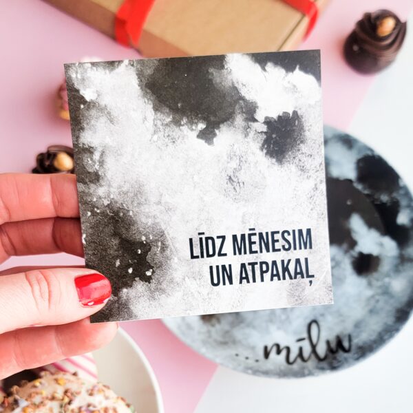 Šķīvis "Līdz mēnesim un atpakaļ mīlu"